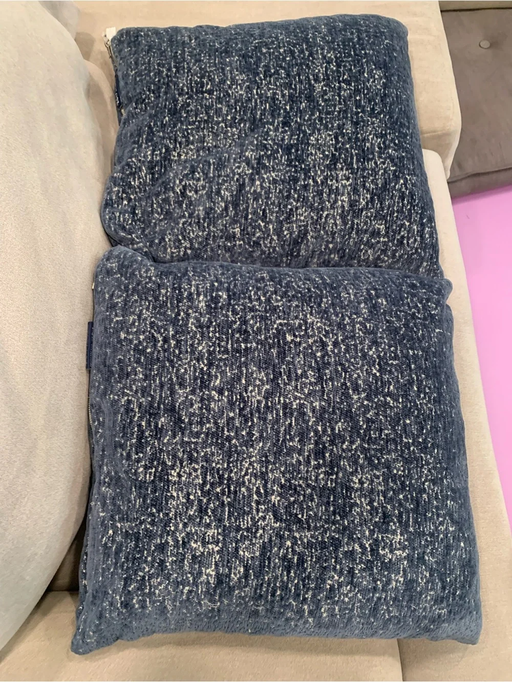 425 South Los Angeles Plush Navy Textured Throw Pillow - Set of 2